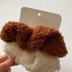 Kristin Ess The Cozy Scrunchies Hair Accessories NWT